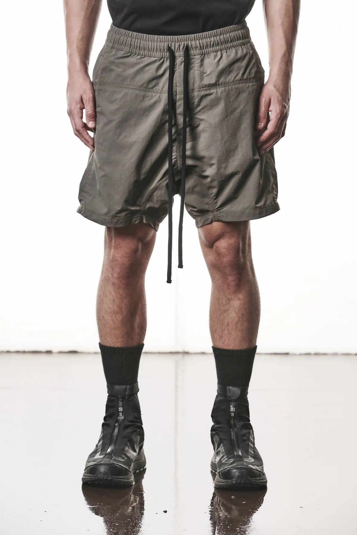 SHORTS M P 42 OLIV EARTH