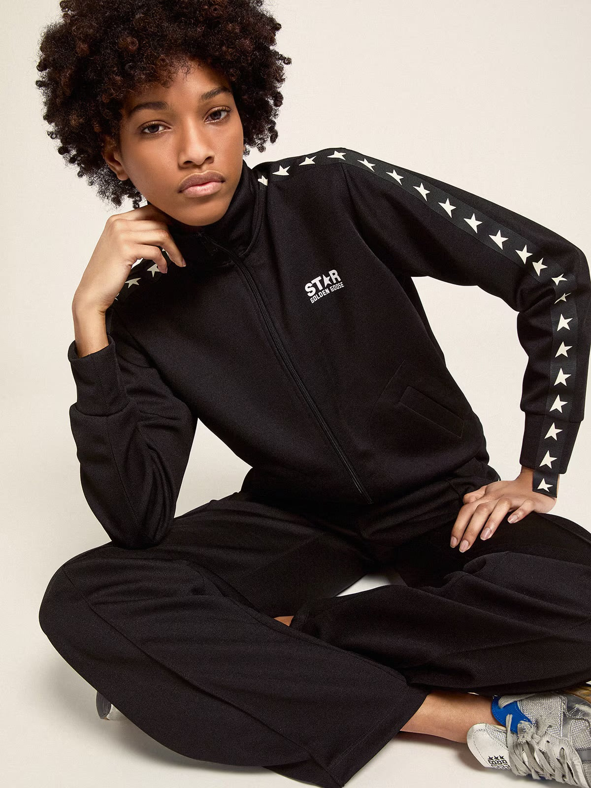 Women’S Black Zipped Sweatshirt With White Stars
