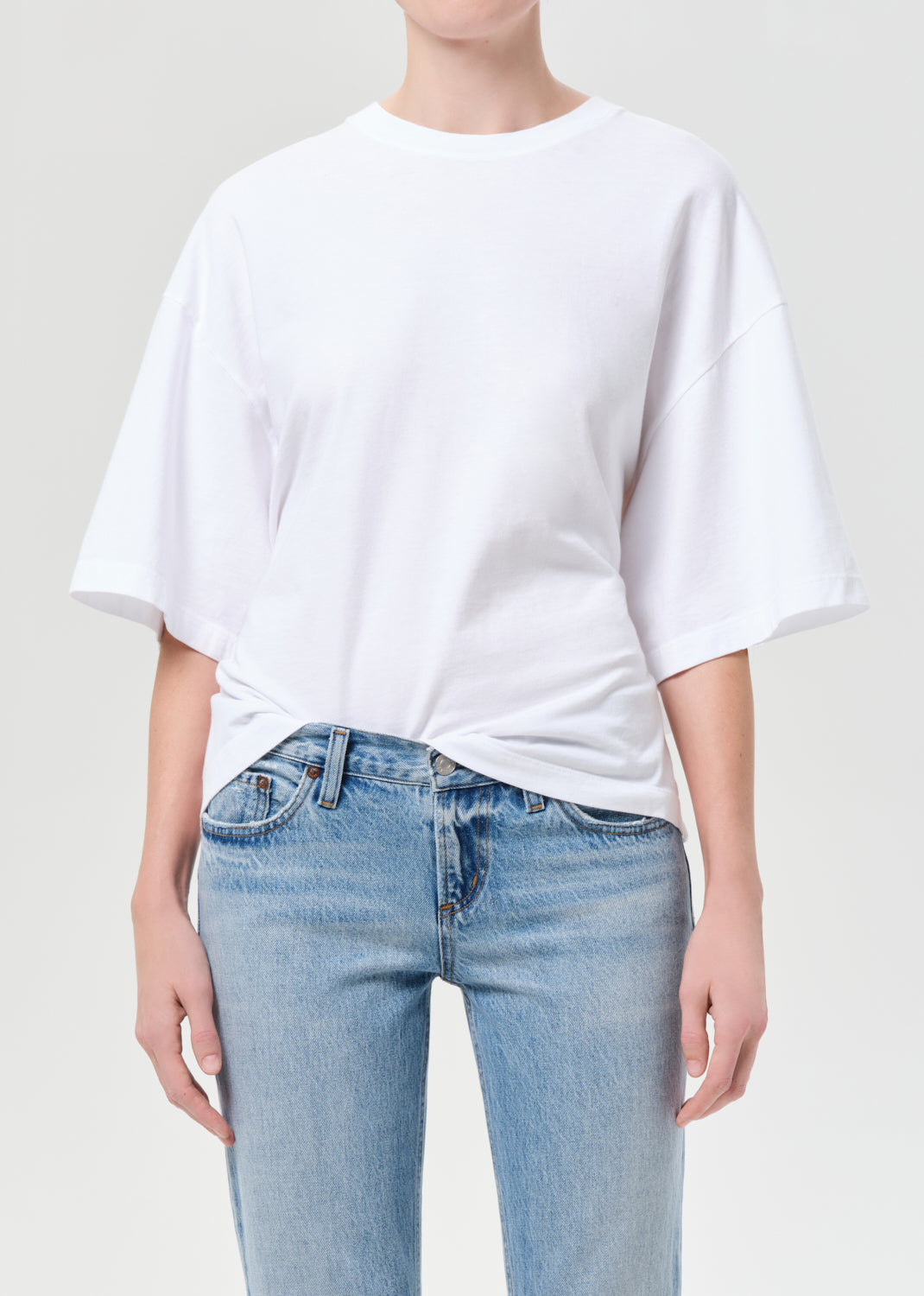 THEO T-SHIRT
IN WHITE
