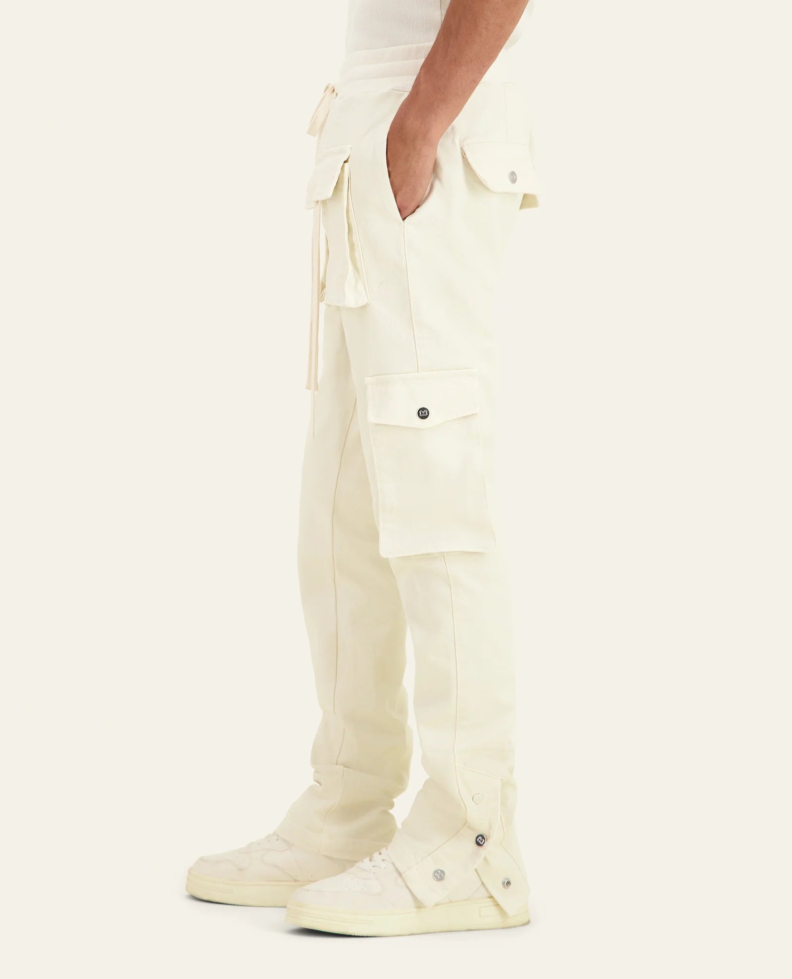 Cargo front pocket-Ecru