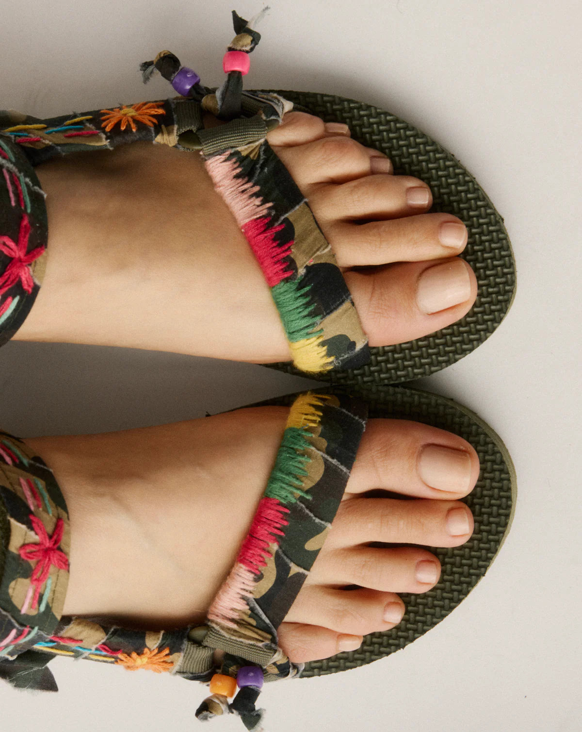 Trekky camo embroidered