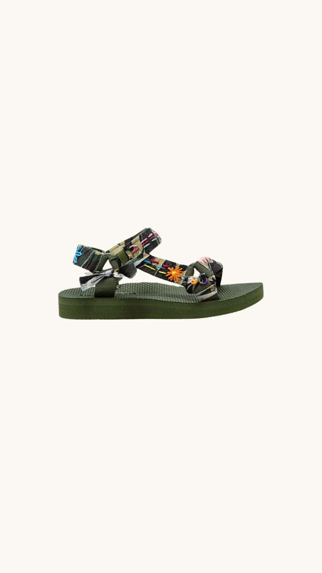 Trekky camo embroidered