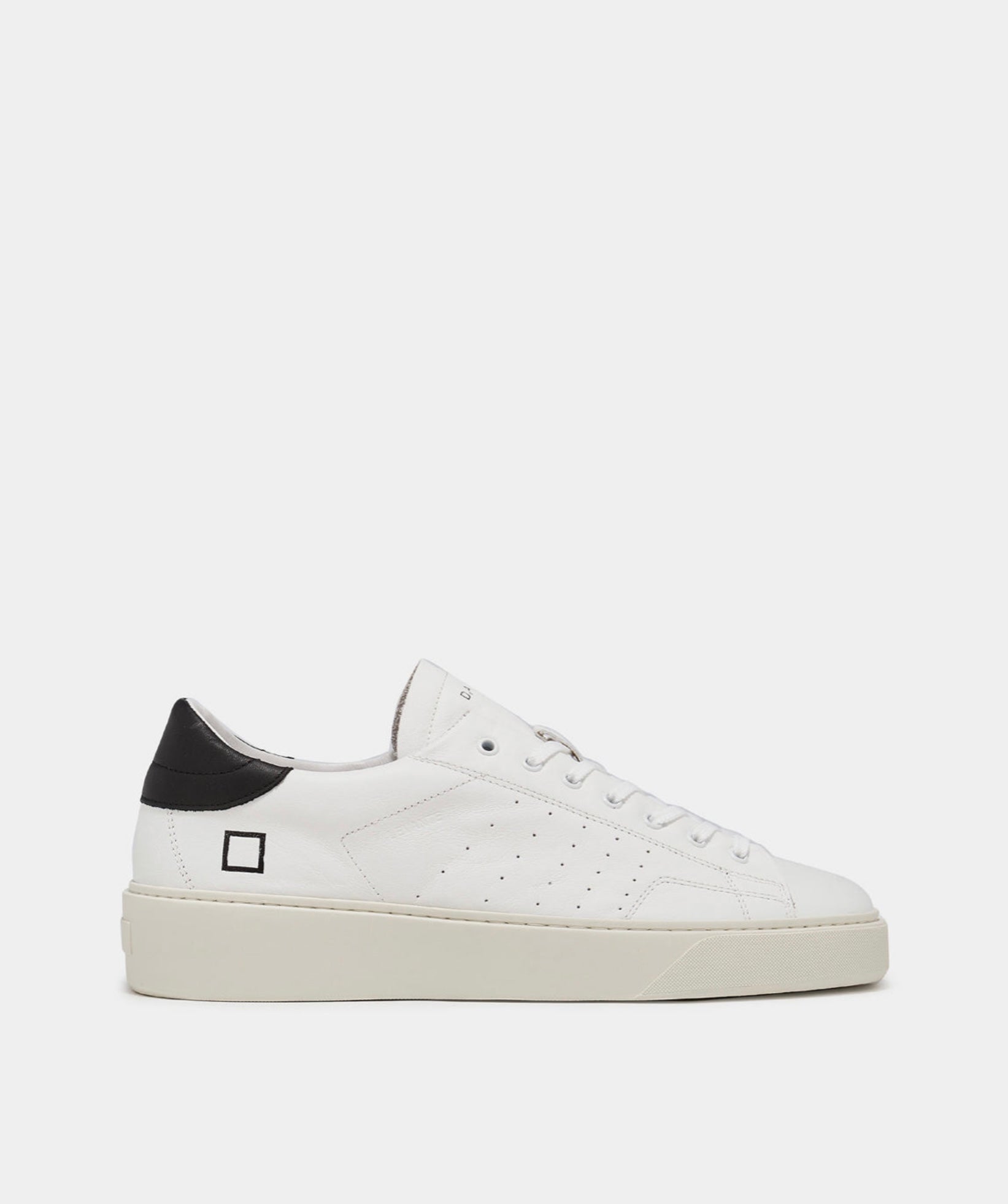 Date Levante Calf M391 White Sneakers