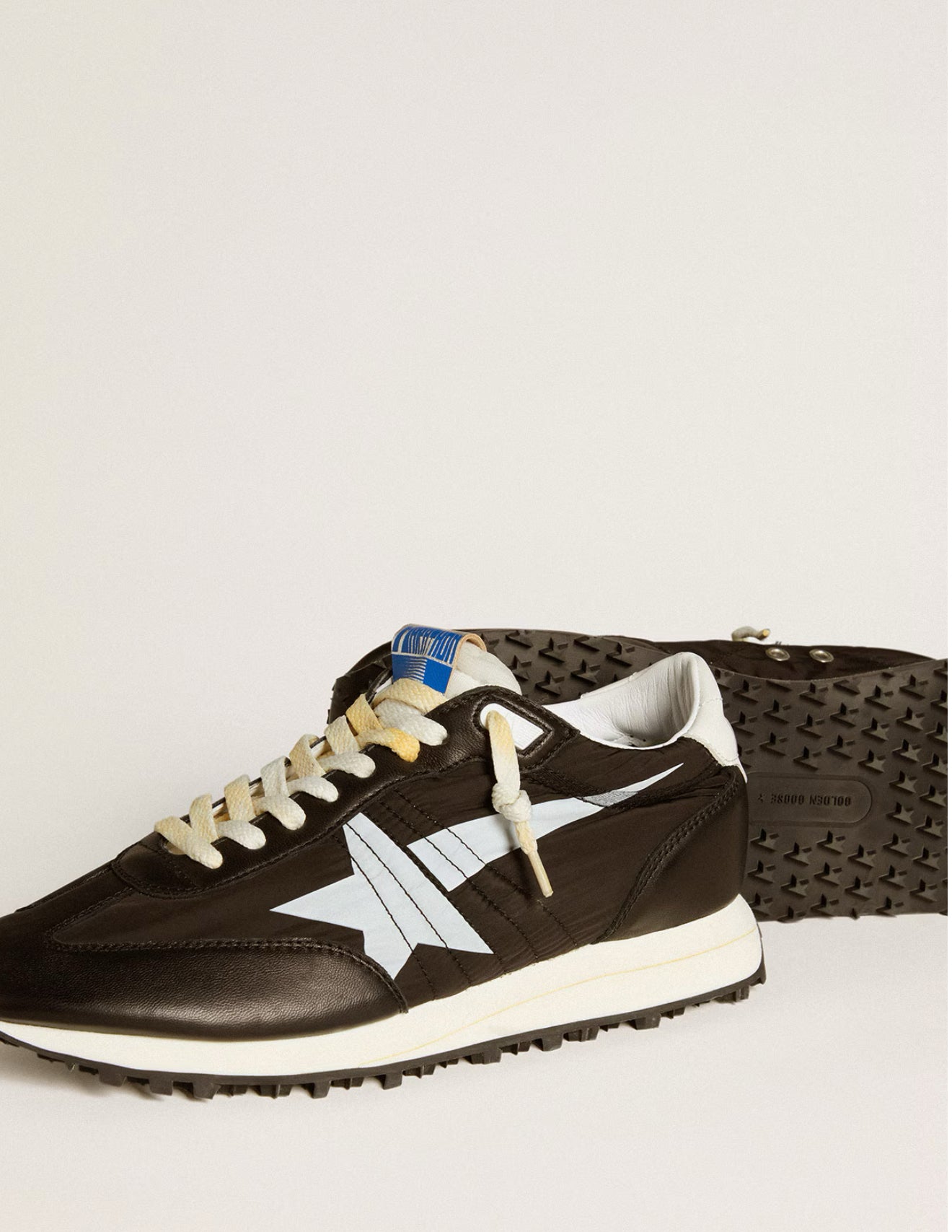 Marathon sneakers black