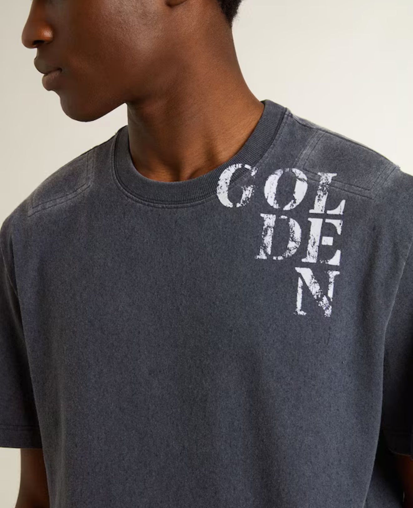 Men’s vintage tee with print