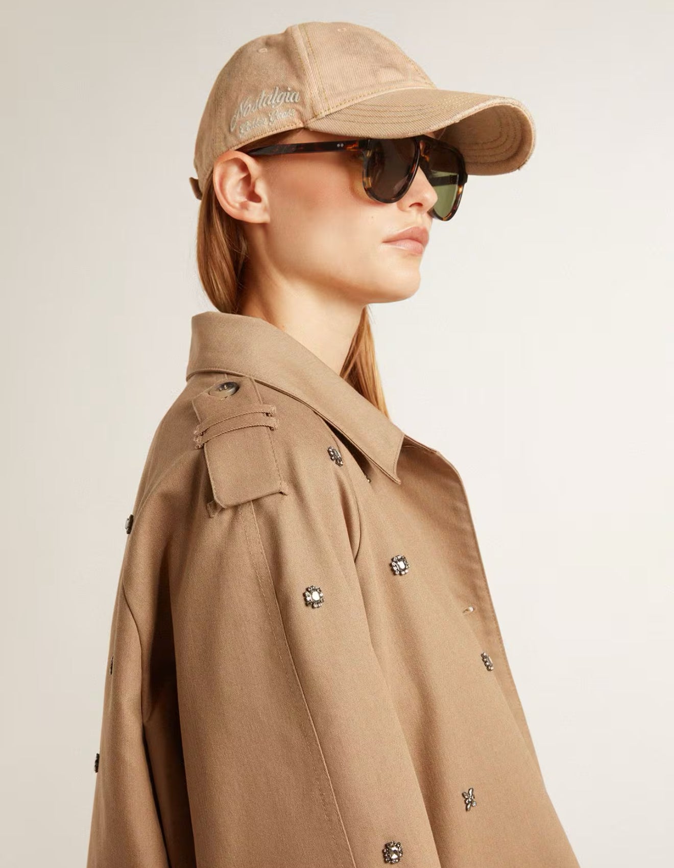 Beige baseball cap