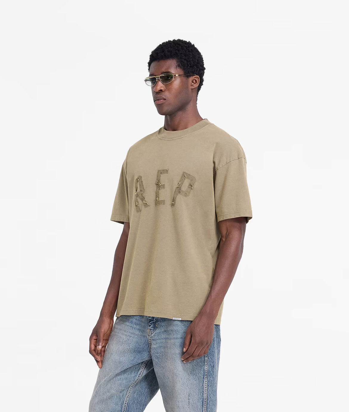 Rep Applique T- Shirt Fawn