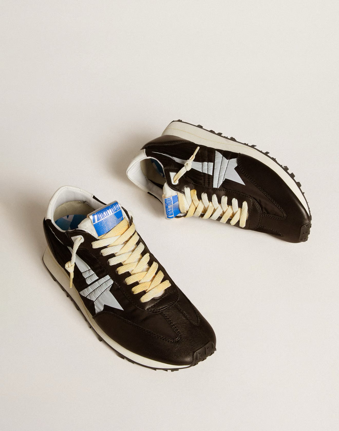 Marathon sneakers black
