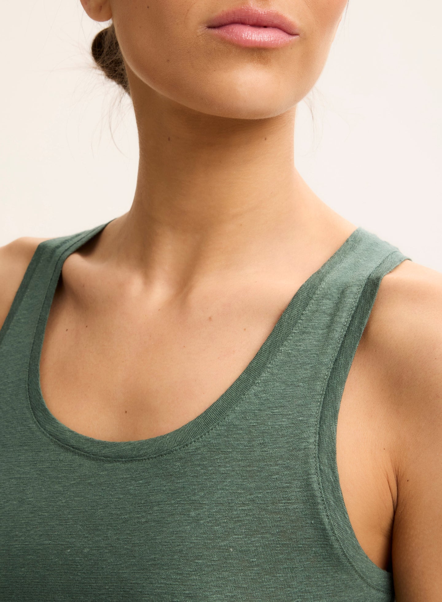 Linen tank