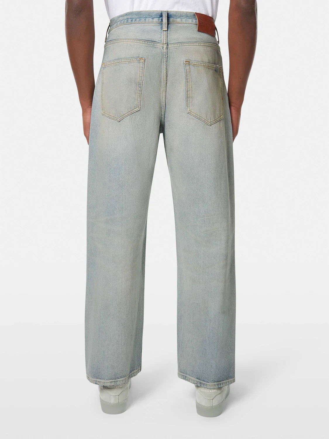 The pitch loose fit