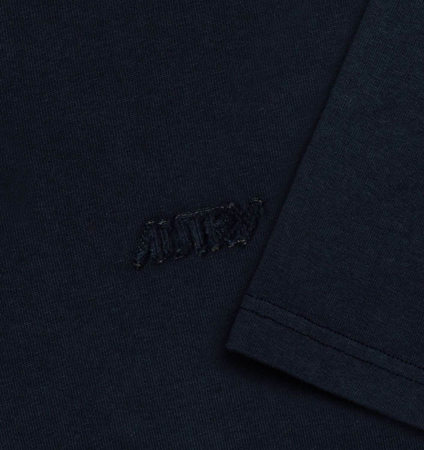 Unisex tonel logo