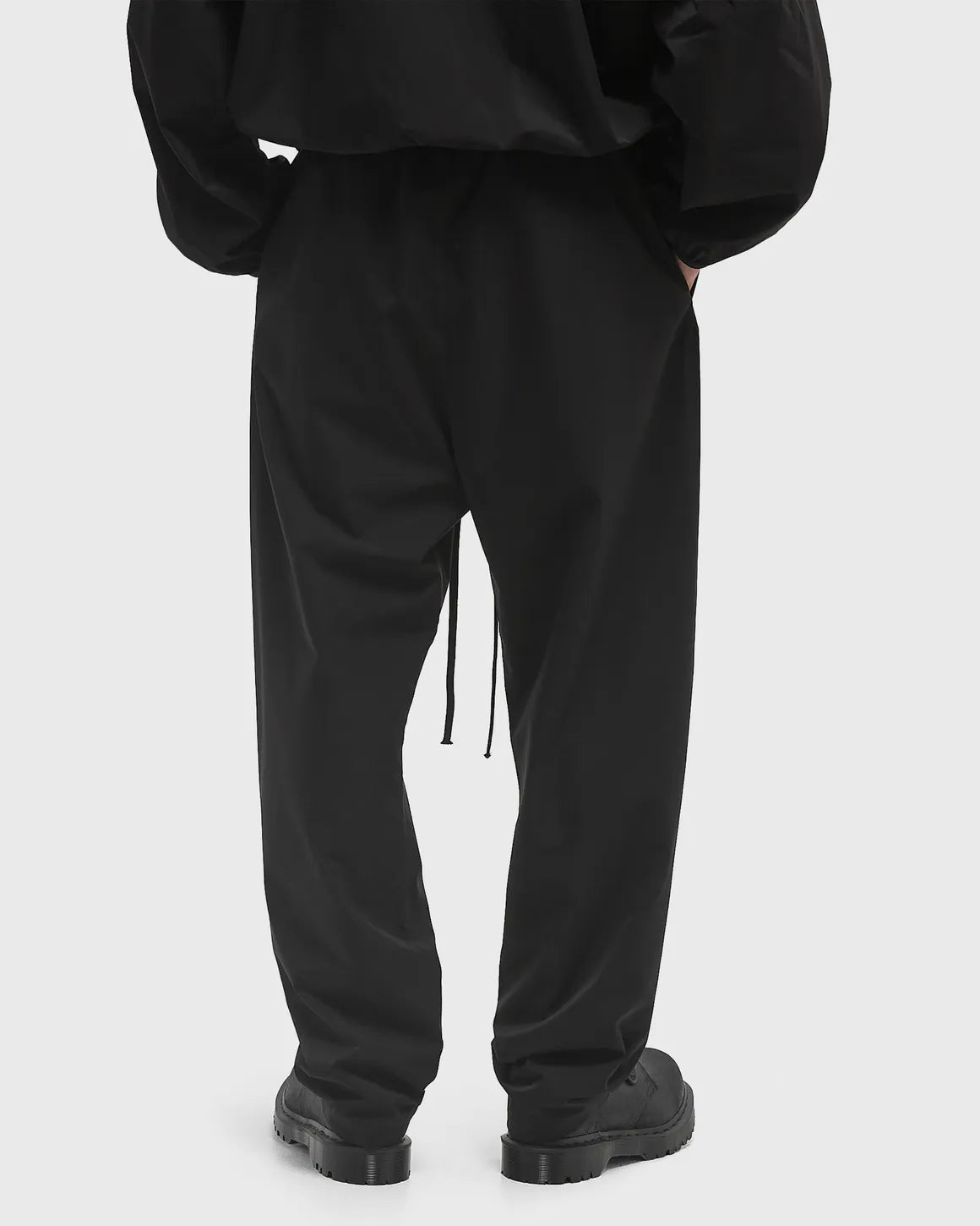 Sporty nylon track pant- jet black