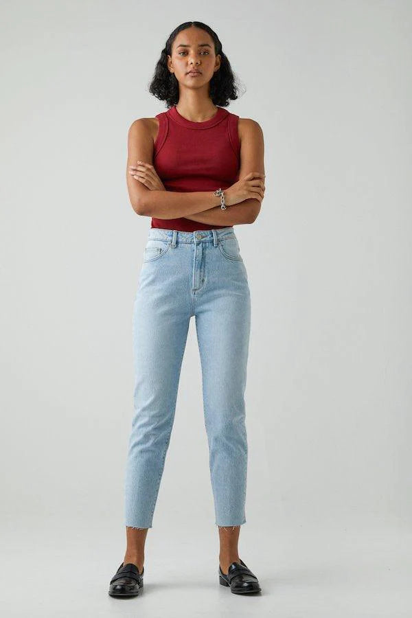 Lola Mom Jeans Morning Blue