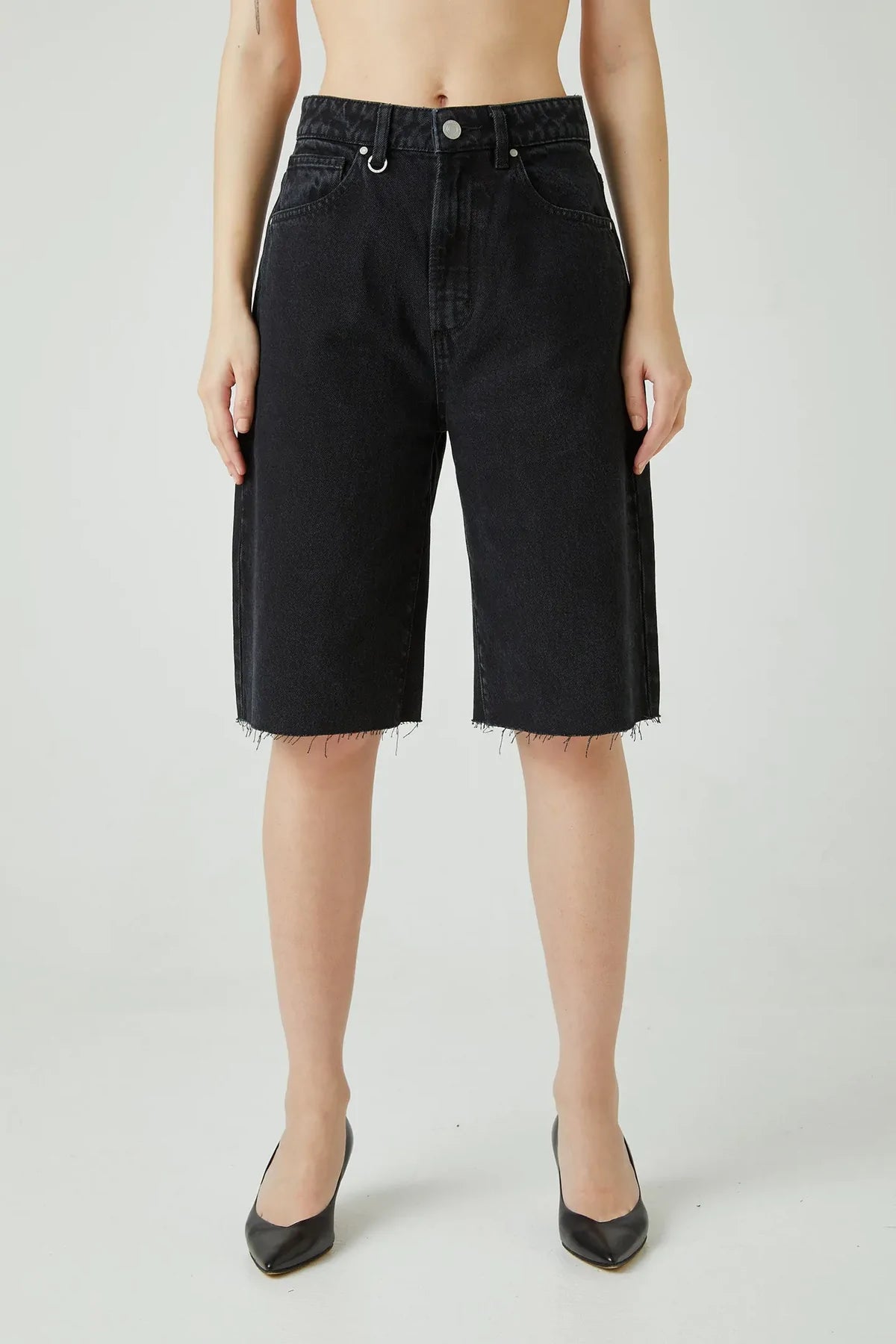 Sade Used Black Short