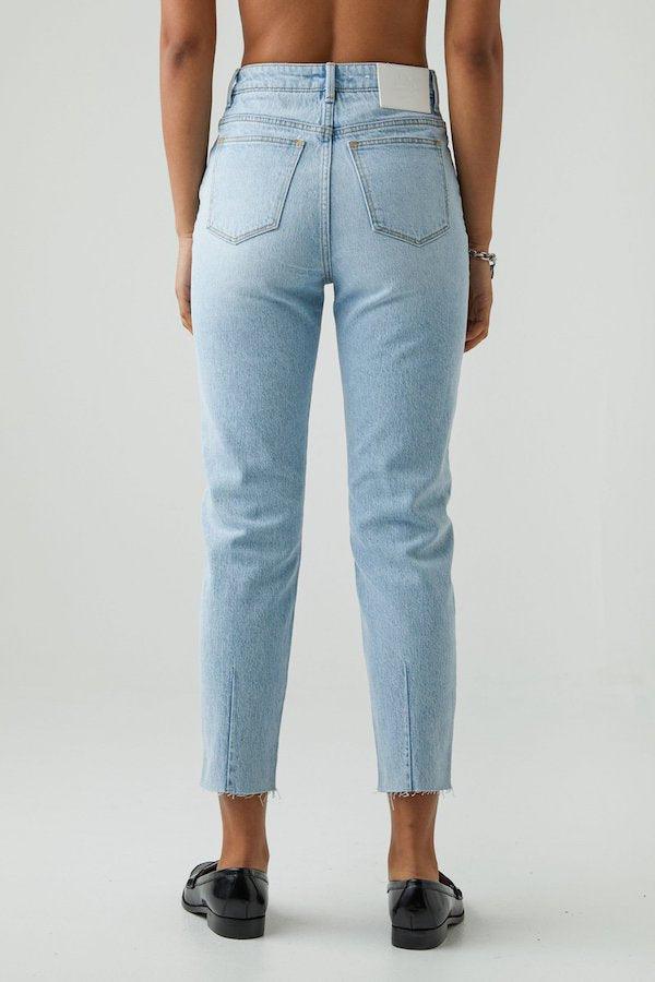 Lola Mom Jeans Morning Blue