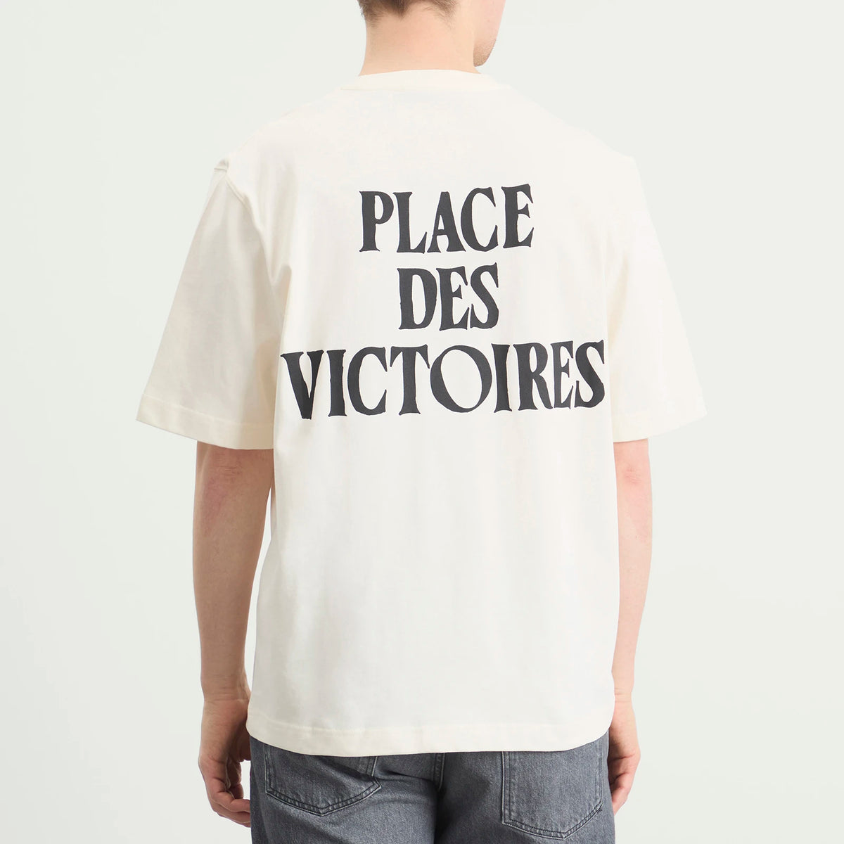 AMI PARIS BOXY FIT SHORT SLEEVE ADC T-SHIRT
Blanc Creme