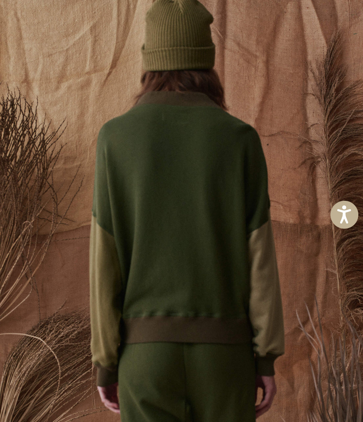 The Colorblock Trail Sweatshirt - army green