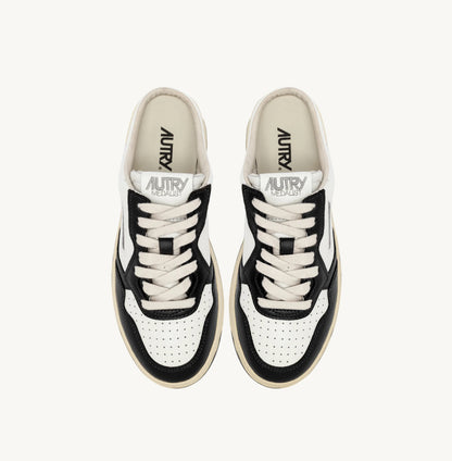 MEDALIST MULE SNEAKERS IN WHITE AND BLACK LEATHER