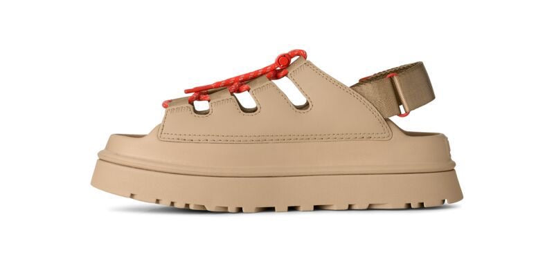 UGG  אג סנדל גולדנגלואו טאגל בצבע בז'