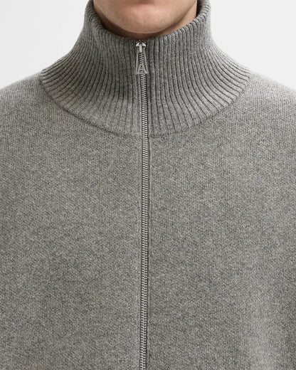 CORE ZIP-UP SWEATER