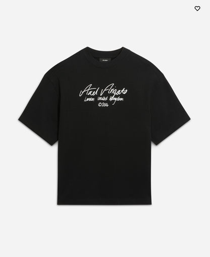 Black Essential tee