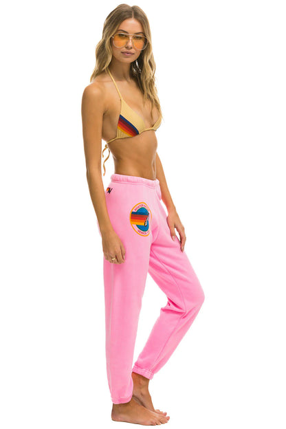 AVIATOR NATION SWEATPANTS - NEON PINK