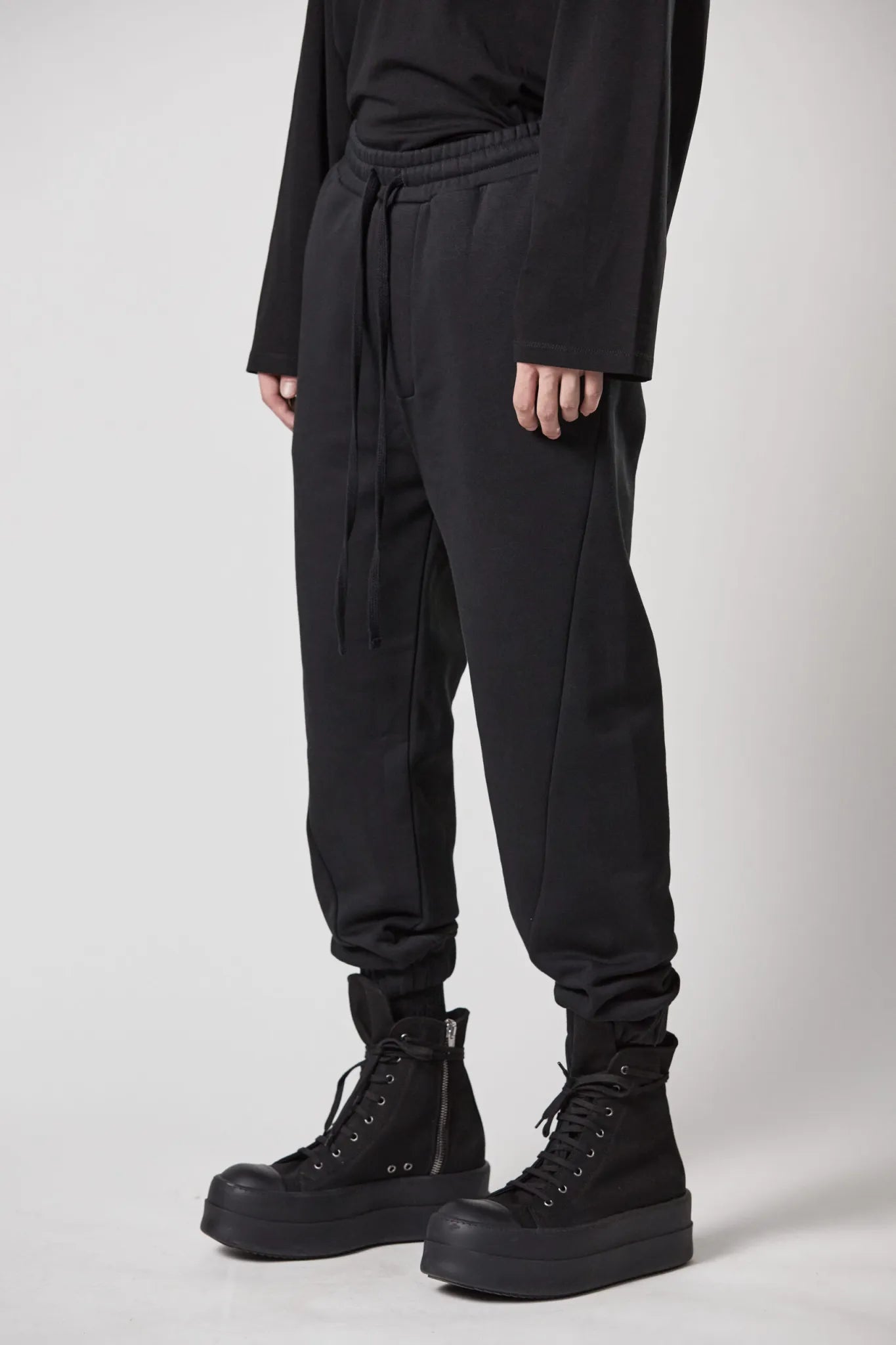 Black trousers- mst 458