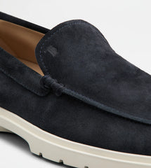 Slipper Loafers in Suede