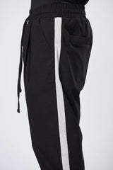 White line cropped trousers