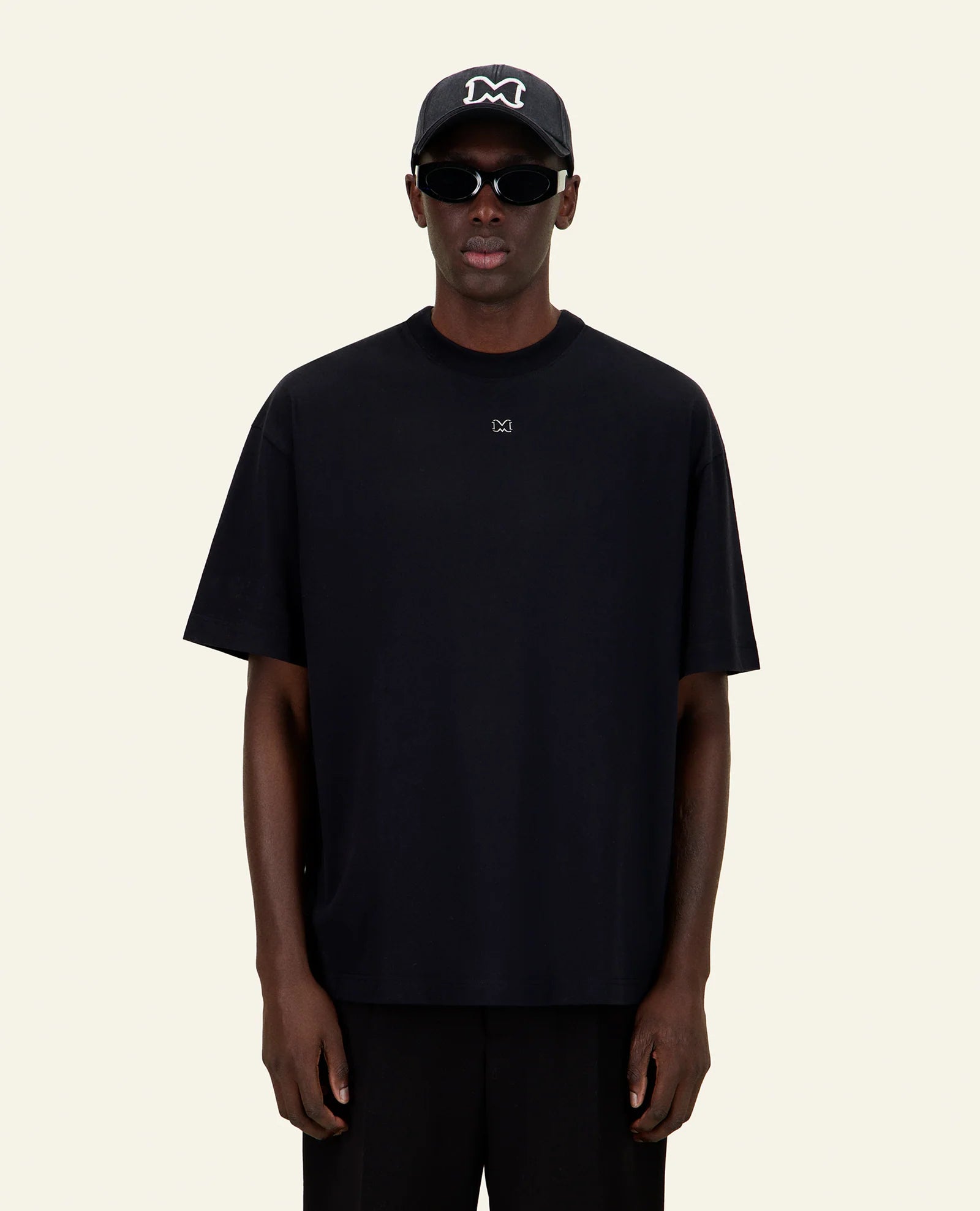 Elon tee-black