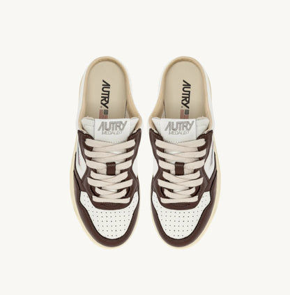 MEDALIST MULE SNEAKERS IN WHITE AND PINECONE LEATHER