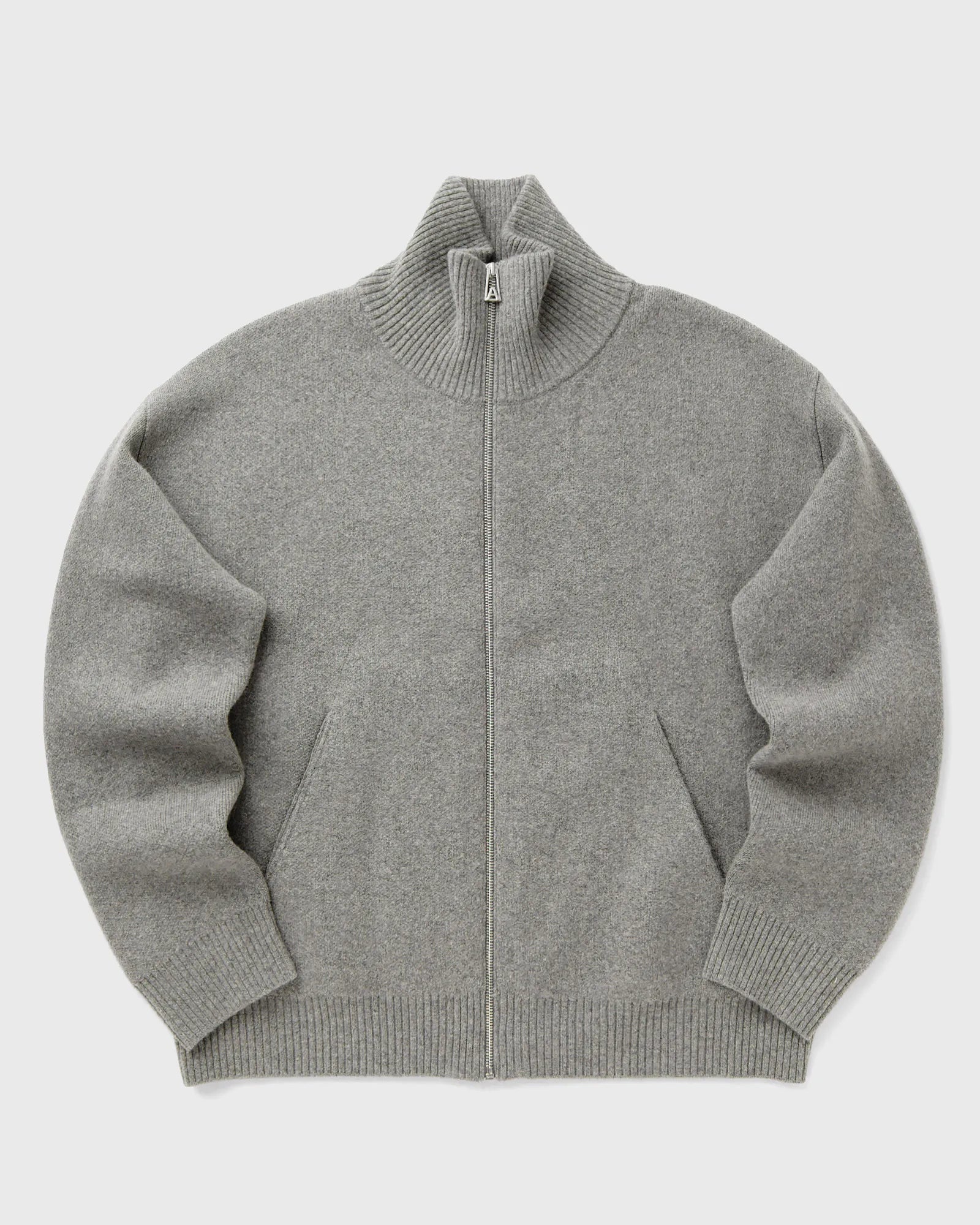 CORE ZIP-UP SWEATER