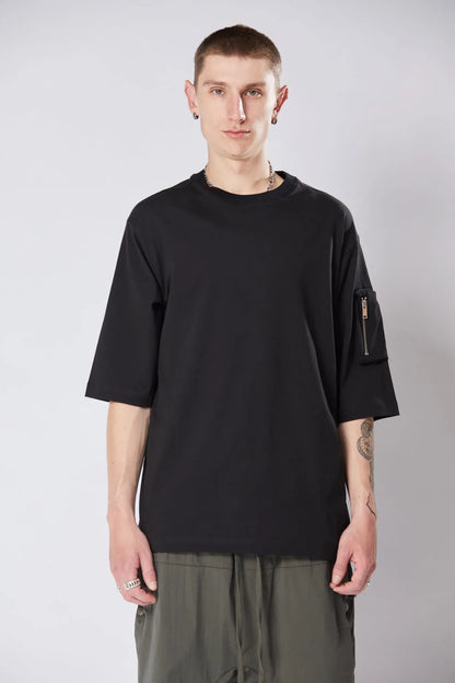 Side pocket tee - black