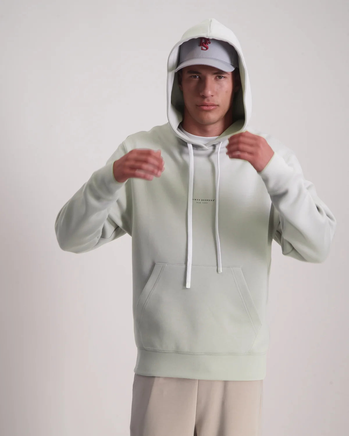 CLASSIC HOODIE