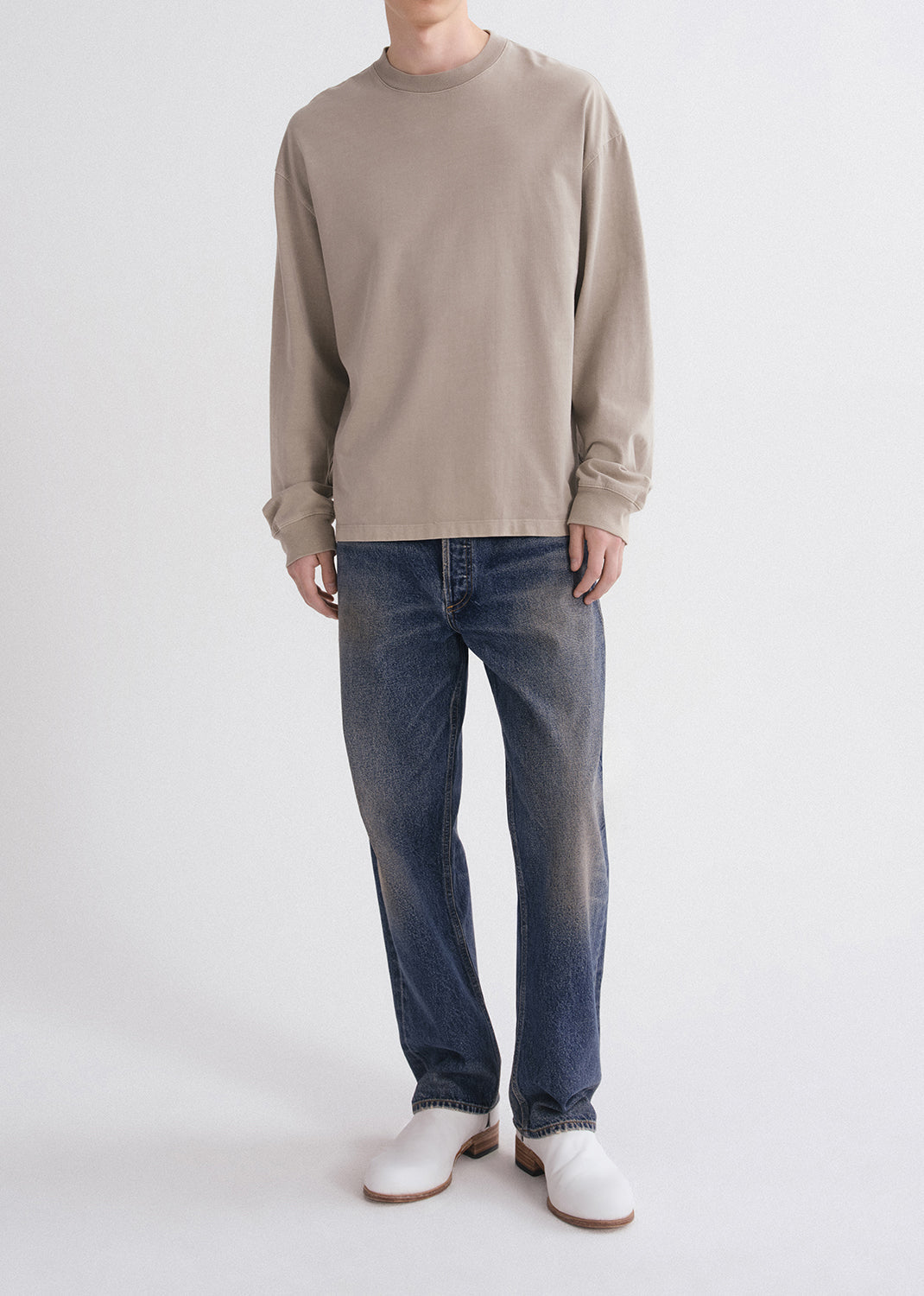 90'S JEAN (WEIGHTLESS) IN KISMET