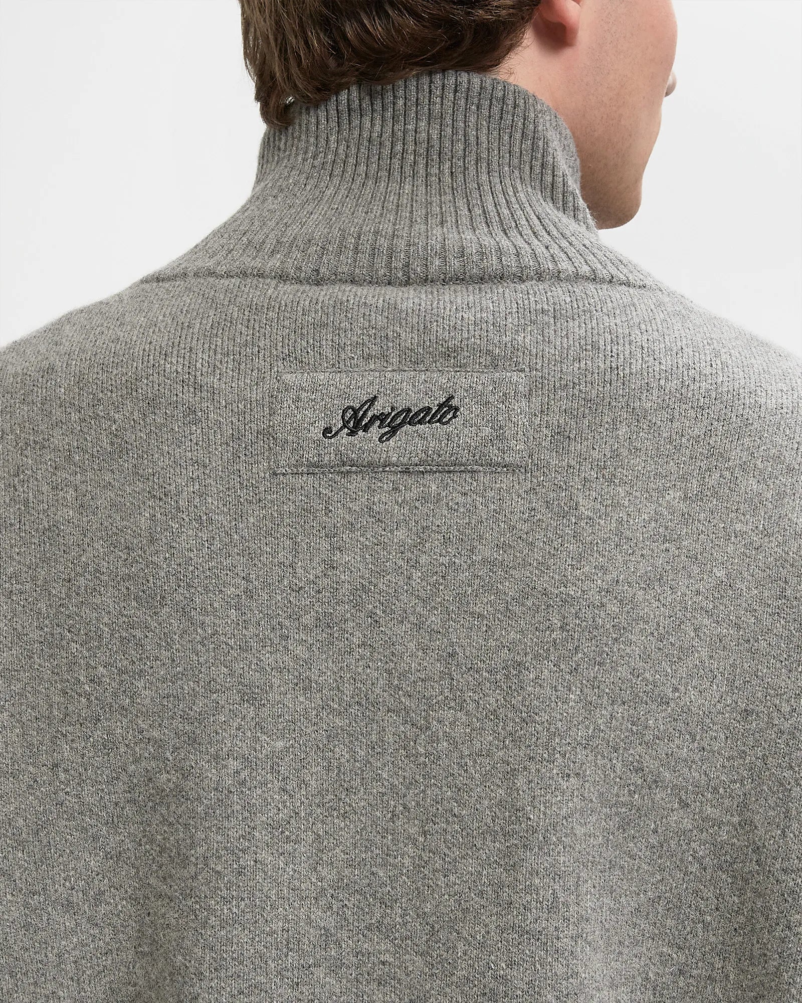 CORE ZIP-UP SWEATER