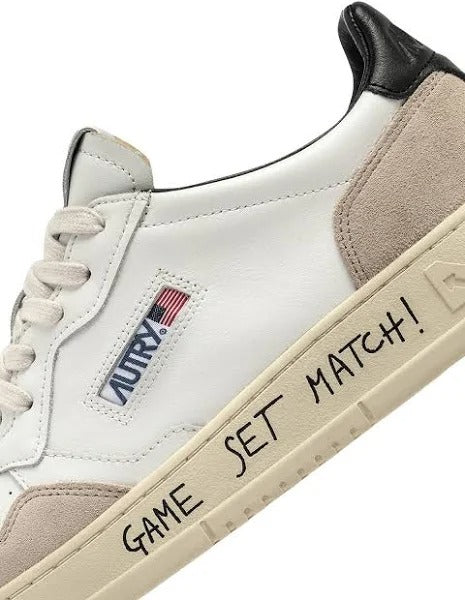 Medalist low - match suede