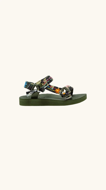 Trekky camo embroidered