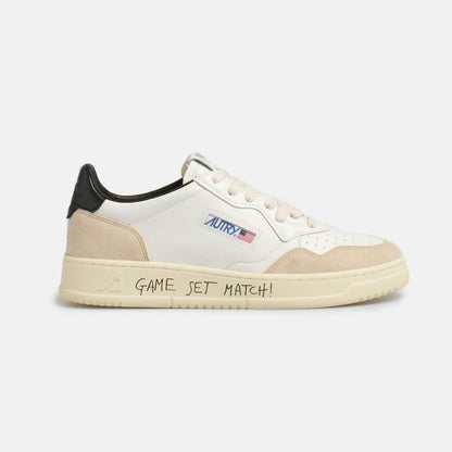 Medalist low - match suede