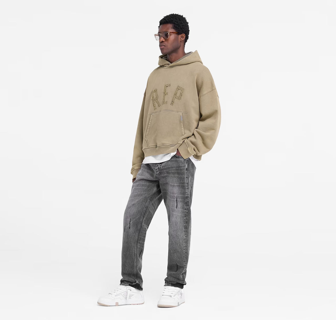 REP APPLIQUE HOODIE fawn