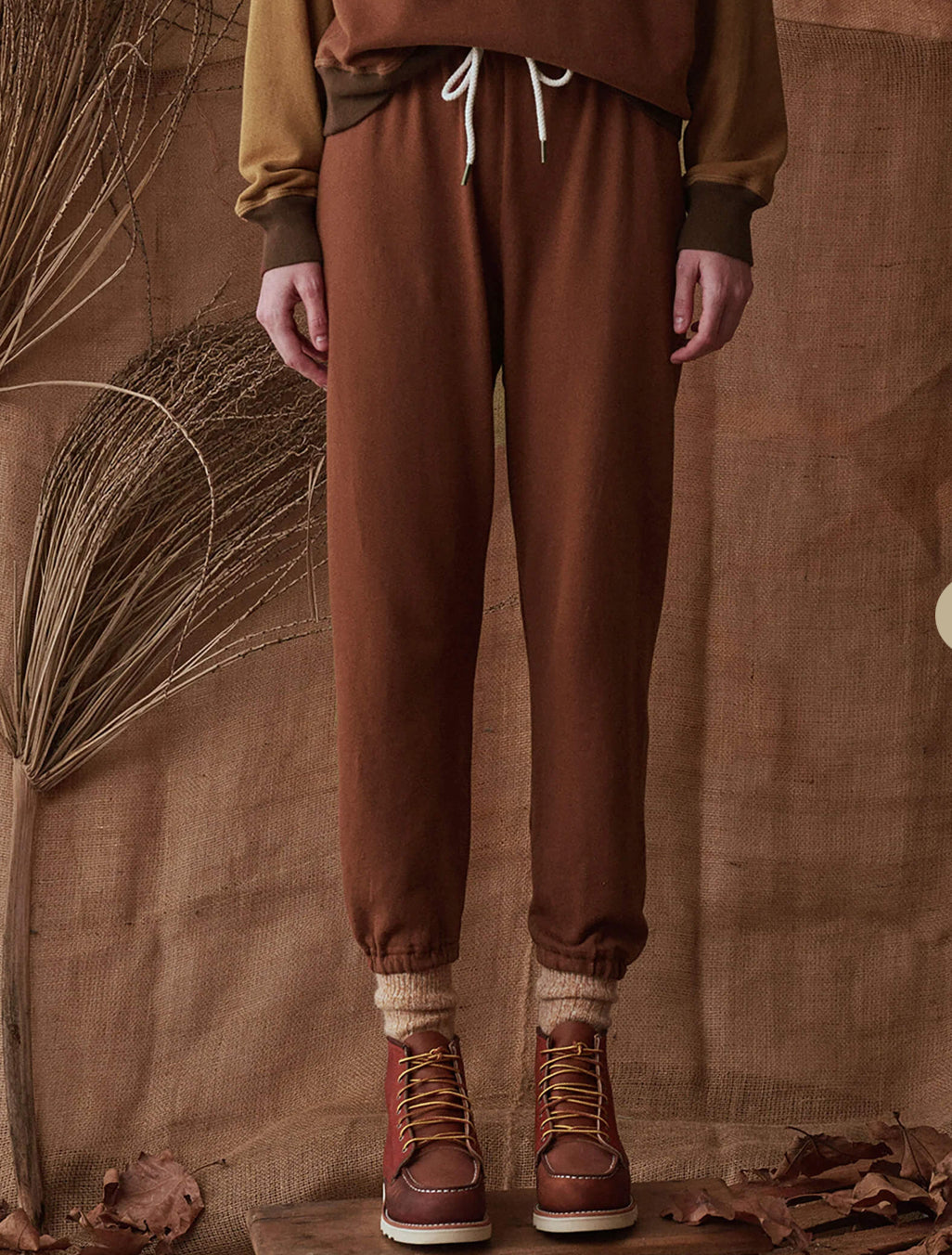 The stadium sweatpant - heritage brown