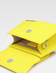 Le Chiquito Moyen Shoulder Bag - neon yellow