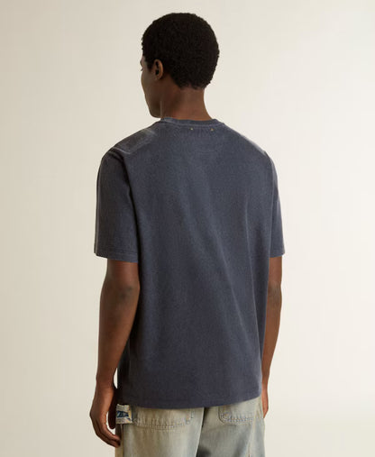 Men’s vintage tee with print