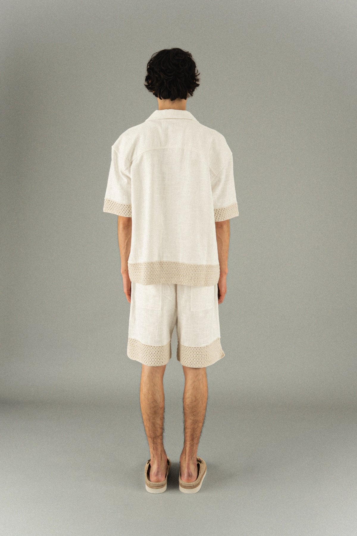 Linen short with mesh insert