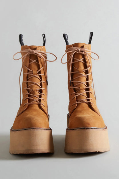 Double stack boot - tan nubuk