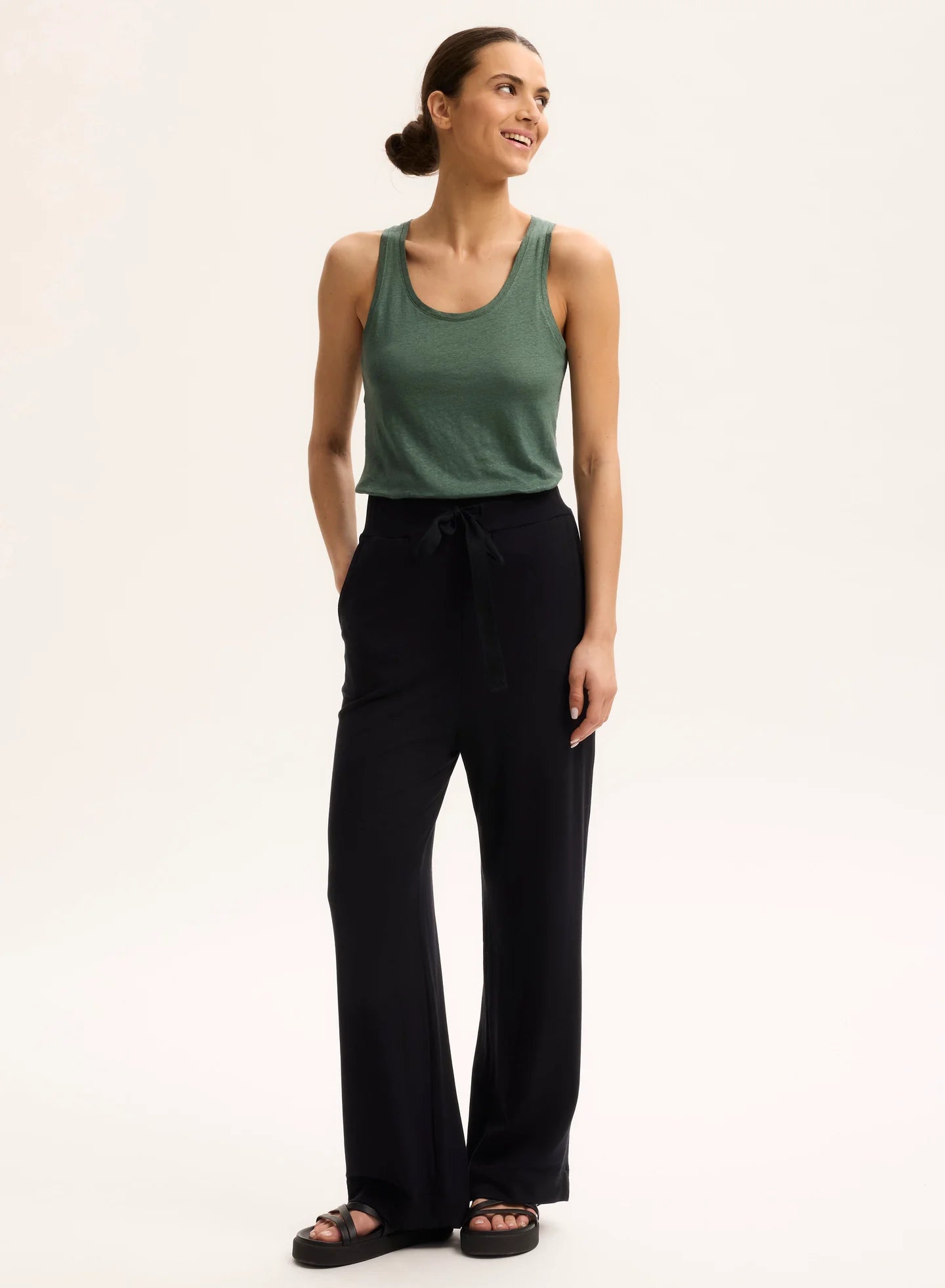 Linen tank
