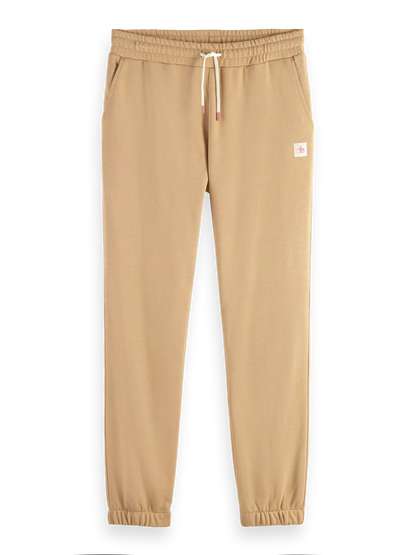 Essential logo badge sweatpant