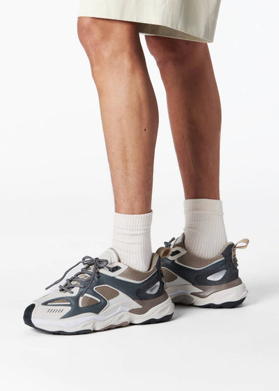 Satellite runner