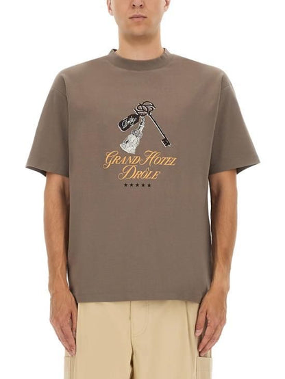 Grand hotel tee