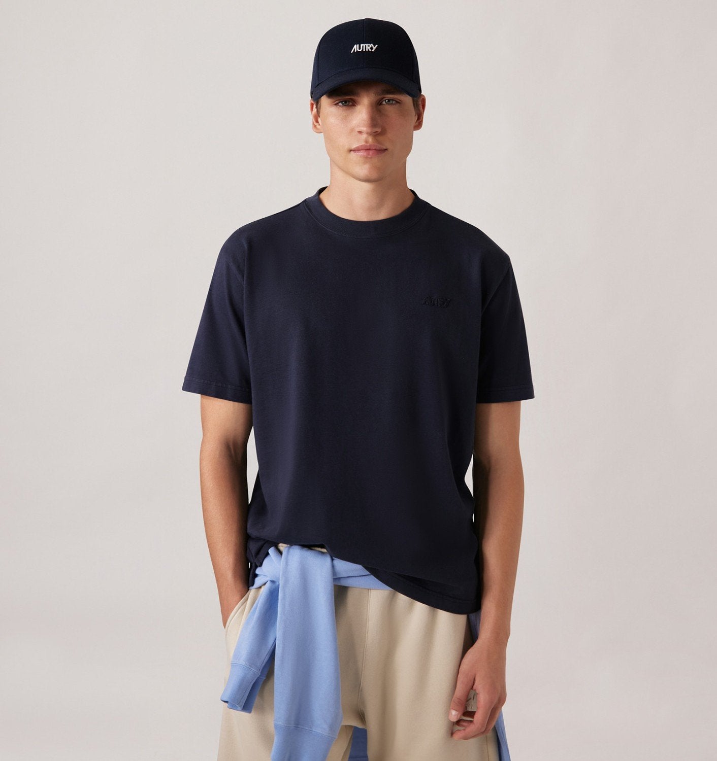 Unisex tonel logo